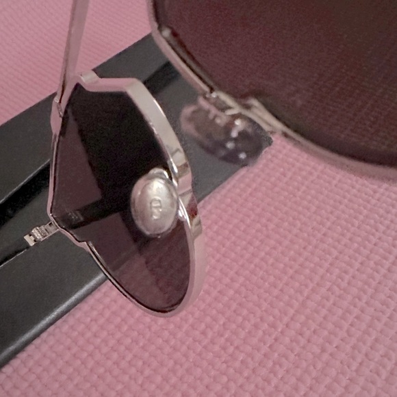 ❤️ Final Sale! Dior So Real Sunglasses - Picture 4 of 9